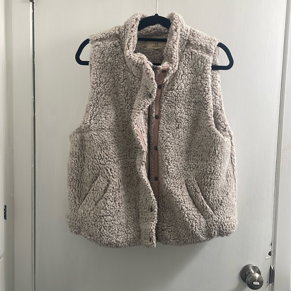 Thread & Supply pinkish vest